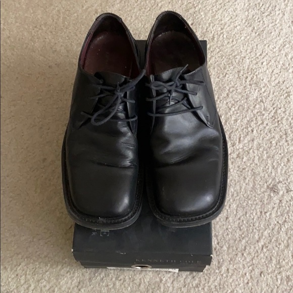 Kenneth Cole Oxford lace ups - “Lace the Facts” - Picture 1 of 4